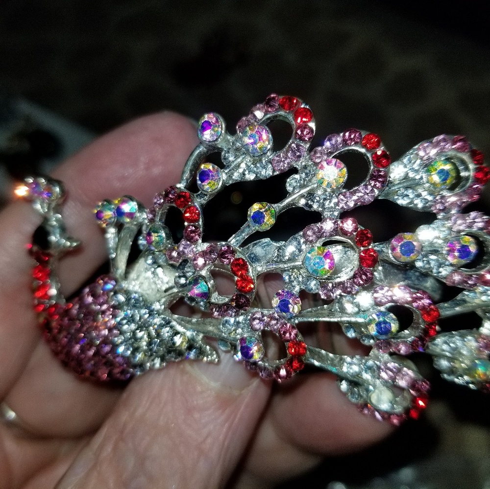 PEACOCK Hair Comb WT beautiful colored Rhinestones